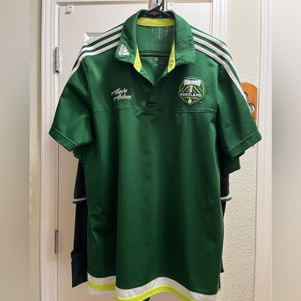 Portland Timbers Staff Polo XL
In good condition - Picture 2 of 2